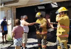  ?? FRANCISCO BARRANTES ?? Los bomberos salvaron al gatito de la muerte.