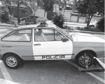  ?? Divulgação ?? Carro com pintura semelhante à usada pela Polícia Militar na década de 1990 foi apreendido