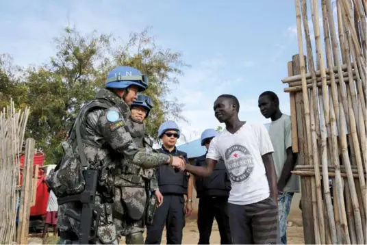  ??  ?? Chinese peacekeepe­rs in South Sudan