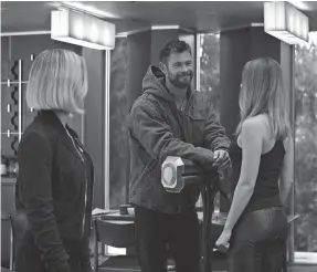  ?? MARVEL STUDIOS ?? Captain Marvel/Carol Danvers (Brie Larson) confers with Black Widow (Scarlett Johansson) and Thor (Chris Hemsworth) in “Avengers: Endgame.”