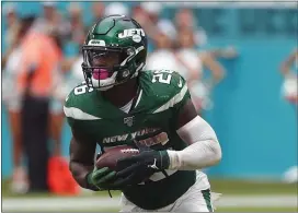  ?? THE ASSOCIATED PRESS ?? Jets running back Le’Veon Bell is hoping to play spoiler when his former team, the Pittsburgh Steelers, visit MetLife Stadium on Sunday.
