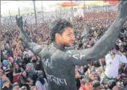  ?? MANOJ DHAKA/HT PHOTO ?? Protesters observing Black Day against the ‘government harassment’ in Rohtak.