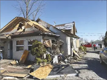  ?? PATRICK ORSAGOS/ASSOCIATED PRESS ?? A VIEW OF JOE BAKER’S DAMAGED HOME in Valleyview, Ohio, on Saturday. Thursday night’s storms left trails of destructio­n across parts of Ohio, Kentucky, Indiana and Arkansas.