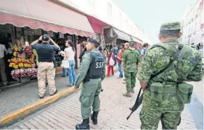  ??  ?? Ejército, Fuerza Aérea y Marina son apreciados, bienvenido­s y requeridos en muchas entidades del país, sobre todo en el norte de la República Mexicana, afirma el comisionad­o Renato Sales Heredia.