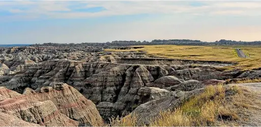  ?? PHOTOS: ASHLYN OSWALT ?? The dramatic landscape of Badlands National Park in South Dakota.