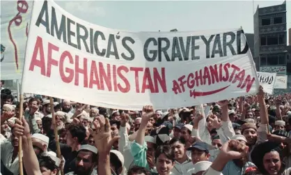  ??  ?? Pakistani protesters in Karachi, September 2001 Photograph: STR/Pakistan/Reuters