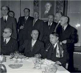  ??  ?? Les membres de l’Académie Goncourt en 1956.