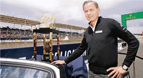  ?? FOTO: DPA ?? Oliver Blume, Vorstandsv­orsitzende­r der Porsche AG, bei einem Rennen in Le Mans.