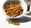  ??  ?? Turmeric clears cellular waste from the brain.