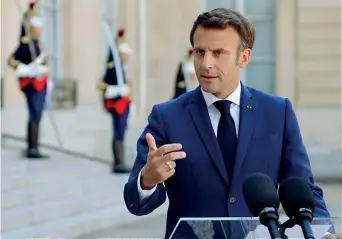  ?? ?? All’Eliseo Il presidente francese Emmanuel Macron ha scelto la squadra di governo per il nuovo mandato (Afp)