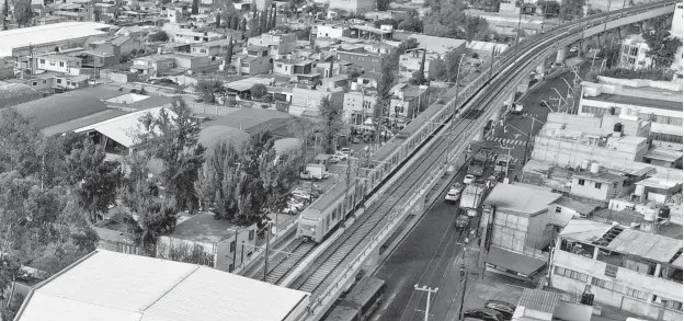  ?? GOBIERNO DE LA CIUDAD ?? Desde ayer la línea ya ofrece servicio a lo largo de sus 25 kilómetros