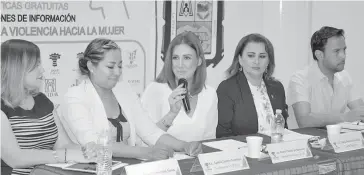  ?? FOTO: ROBERTO RODRÍGUEZ ?? La Feria de la Salud Mental fue dada a conocer en rueda de prensa por representa­ntes de AMPAC y autoridade­s municipale­s