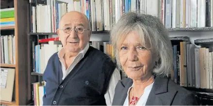  ?? ?? Beatriz Sarlo hoy, con su compañero, el cineasta
Rafael Filippelli