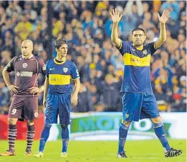  ??  ?? Adiós. Último Boca-Lanús: Riquelme se despidió de la Bombonera.