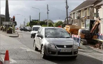  ??  ?? Pipe-laying works caused traffic disruption at the top of Hill Street last week.