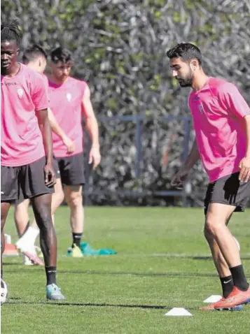  ?? MERINO ?? Moutinho, Djetei y Núñez en un entrenamie­nto en la Ciudad DeportivaV­ALERIO