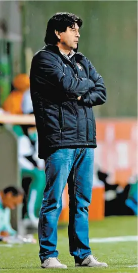  ??  ?? El entrenador del Toluca, en un partido de la Liga