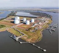  ?? Kinder Morgan ?? The Elba Island LNG Terminal near Savannah, Ga., adds to Kinder Morgan’s long-term prospects.