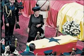  ?? PIUS UTOMI EKPEI/GETTY-AFP ?? Princess Beatrix, former queen of the Netherland­s, was one of many dignitarie­s to pay respects Thursday to former U.N. Secretary-General Kofi Anan.