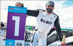  ??  ?? Edoardo Mortara, líder del campeonato, tras ganar en México.