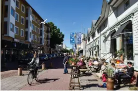  ?? FOTO: JOAKIM HOLMSTRöM ?? Svenska turister är viktiga för den åländska turistnäri­ngen. Dessutom reser en del turister från andra länder till Åland via Sverige.