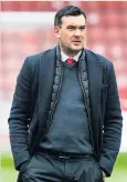  ?? ?? Support Ex-airdrie boss Ian Murray