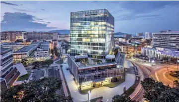  ??  ?? Plaza Shell, a purpose-built 14-storey retail and office complex located in the heart of Kota Kinabalu city centre, was officially declared open by Chief Minister Datuk Seri Musa Aman yesterday.