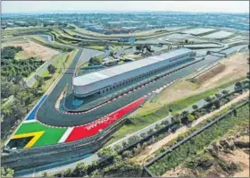  ?? Photo: Peter Hasall Photograph­y ?? Slowing down: The Kyalami race track in Midrand is a world-class circuit.