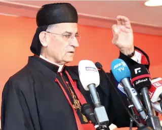  ??  ?? Patriarch Bechara Boutros Al-Rahi, head of the Maronite Church, addresses the media at the Lebanese Embassy in Riyadh on Monday. (AN photo by Iqbal Hossain)