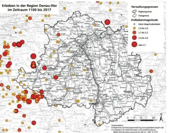  ?? Grafik: Statistik Bayern ?? Die Region wird nicht von Erdbeben verschont: Je größer und dunkler der Punkt, umso stärker war die Erschütter­ung. Ein klei‰ neres Beben gab es auch bei Illertisse­n.