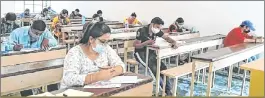  ??  ?? TOUGH LESSON
Degree colleges and universiti­es were all set to start offline lectures with 50 per cent attendance on rotational basis from Monday
Coronaviru­s cases have spiked in Mumbai after local train services were opened for all from Feb 1