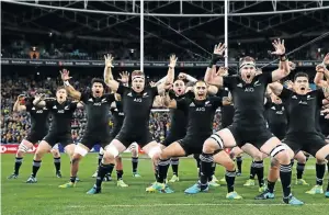 ?? Picture: Ca ?? EAT YOUR HEART OUT The All Blacks rugby team perform the famous haka.
