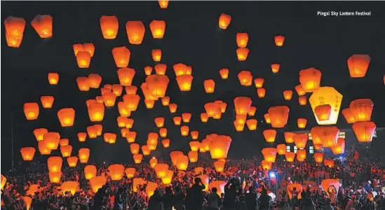  ??  ?? Pingxi Sky Lantern Festival