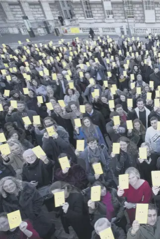  ??  ?? Happy faces all round? People celebrate the 500th anniversar­y of Thomas