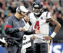  ?? Brett Coomer / Staff photograph­er ?? Coach Bill O'Brien, left, and quarterbac­k Deshaun Watson have the Texans at 6-3 and atop the AFC South entering their bye.