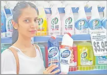  ?? Picture: SUPPLIED Picture: SUPPLIED ?? LEFT: Shabia Khan from Tamavua with Domestos at FoodCity Supermarke­t, Suva. RIGHT: Bernadine Versoni from Nadera with Cif at CJS Supermarke­t, Nabua, Suva.