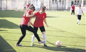  ?? ?? Turkish visually impaired women’s national football team players during training, Adana, Türkiye, March 15, 2024.