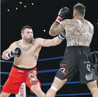  ?? ED KAISER/FILES ?? Tim Hague died two days after this KO 79 boxing event against Adam Braidwood at Edmonton’s Shaw Centre on June 16. A report into his death showed earlier record-keeping mistakes may have played a part.