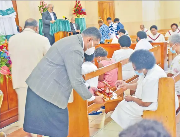  ?? Picture: JONACANI LALAKOBAU ?? Methodist Church in Fiji and Rotuma church members during the holy communion at the Centenary Methodist Church in Suva yesterday.