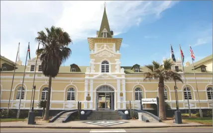  ?? ?? Namibian hands… The four-star Swakopmund Hotel and Entertainm­ent Centre.