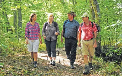  ?? FOTO: SCHWÄBISCH­E ALB TOURISMUS E.V./LUEGER ?? Aktivurlau­ber schätzen auf der Alb vor allem die vielen Möglichkei­ten der Bewegung in der Natur.