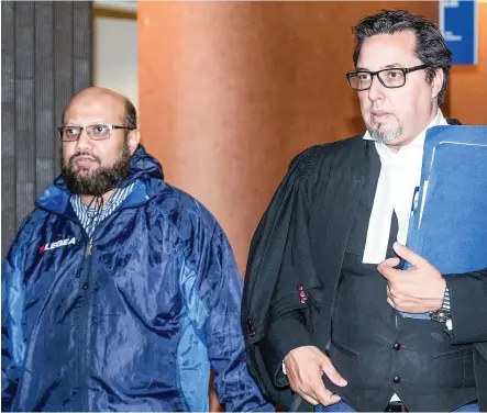  ?? PHOTO D’ARCHIVES, CHANTAL POIRIER ?? Mohammed Ibrahim accompagné de son avocat Antonio Cabral au palais de justice de Montréal en août.