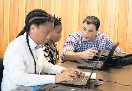  ?? COURTESY ?? Shaun Applebaum teaches in the Broward County Public Schools coding pilot program at Broward College’s downtown Fort Lauderdale campus.