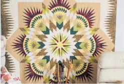  ?? ?? Anne’s champion quilt at the 2018 Wine Country Quilt Show which adorns the wall in her home.