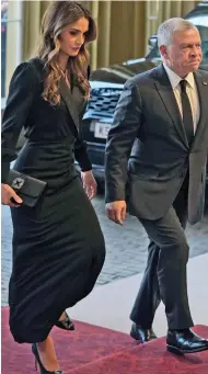  ?? ?? Red carpet: King Abdullah II and Queen Rania