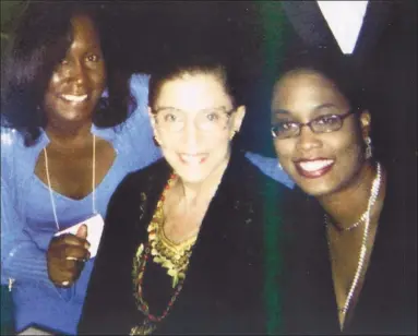  ?? Contribute­d photo ?? Marilyn Ford, a professor of law at Quinnipiac University in Hamden, with her daughter, Kishka-Kamari McClain, and Justice Ruth Bader Ginsburg.