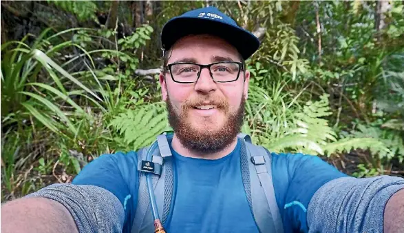  ?? SUPPLIED ?? Daniel Sanson tackles New Zealand’s 3000 kilometre Te Araroa track, aiming to raise at least $3000 for the Mental Health Foundation.