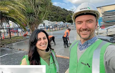  ?? ?? Zarina Bazoeva and Matt Kennedy-Good at a trial Neocrete pour in Lower Hutt, Wellington.