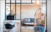  ?? JOURS & NUITS/HOUZZ ?? Glass-and-steel room dividers are becoming more popular, thanks to open floor plans.