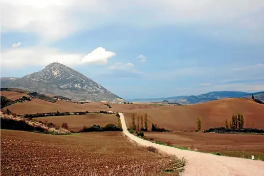  ?? PHOTOS: 123RF ?? The Camino de Santiago goes through stunning countrysid­e but don’t worry, the longest stretch between villages is 17 kilometres.